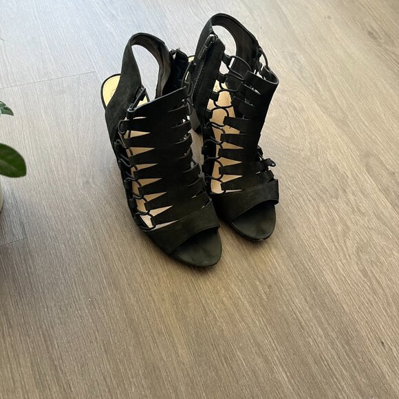 Vince Camuto Black Leather Lace Up Sandel with Zipper - Picture 5 of 8